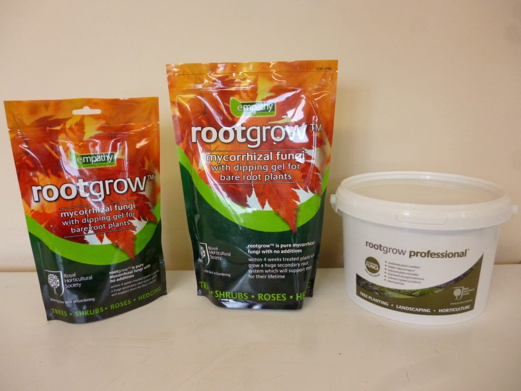 Rootgrow for hedges and bare root plants